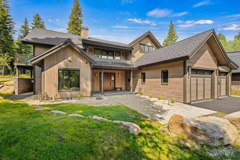 100 Sugarloaf Pl, Donnelly, ID 83615