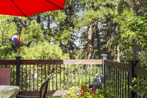 Exterior - 108 Gardner Pl, Cascade, ID 83611 photo 7 of 11