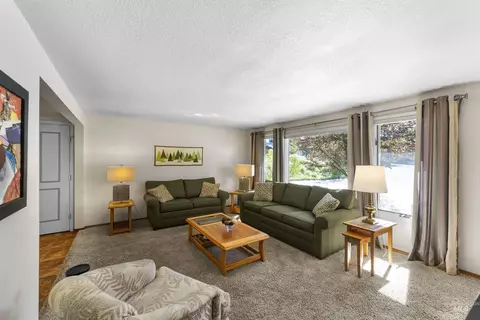 Living - 108 Gardner Pl, Cascade, ID 83611 photo 3 of 4