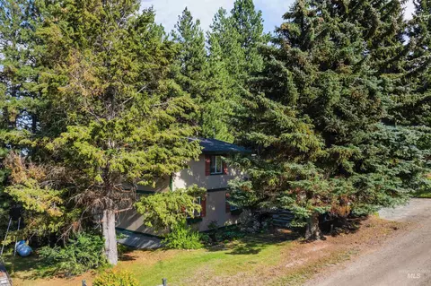 Exterior - 108 Gardner Pl, Cascade, ID 83611 photo 11 of 11