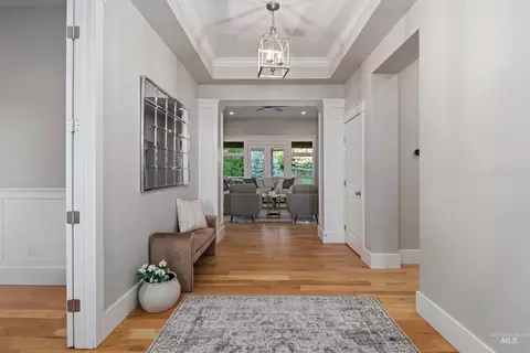 Entry Way - 1102 N Lionbridge Ave, Eagle, ID 83616 photo 2 of 4