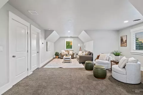 Entry Way - 1102 N Lionbridge Ave, Eagle, ID 83616 photo 4 of 4