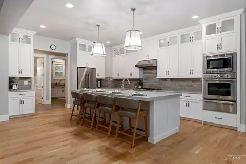 Kitchen - 1102 N Lionbridge Ave, Eagle, ID 83616 photo 2 of 5