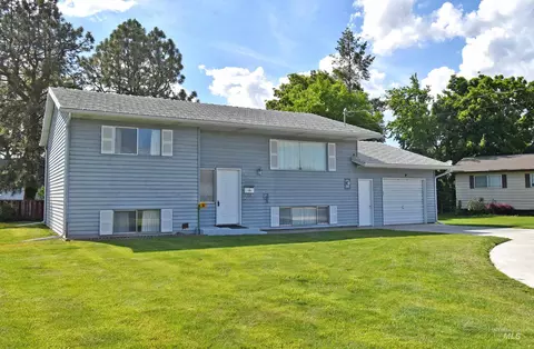 1115 College Ct, Clarkston, WA 99403