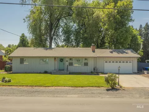 424 Linden Dr, Lewiston, ID 83501