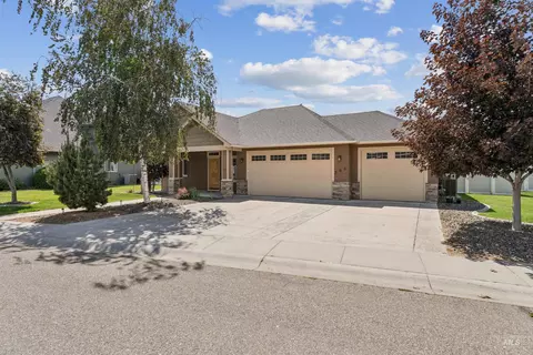 305 Crimson Cir E, Fruitland, ID 83619