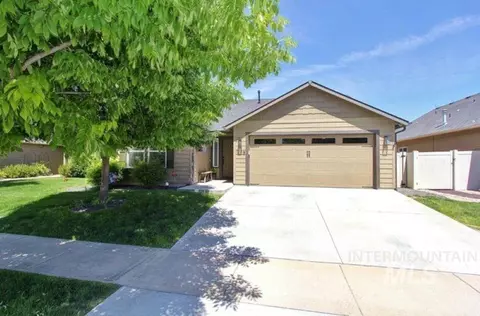 1208 W Whisper St, Nampa, ID 83651