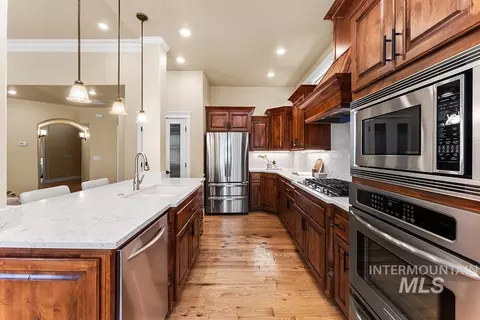 Kitchen - 2148 S Links Pl, Eagle, ID 83616 photo 1 of 3