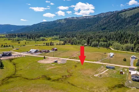 1896 Little Pine Rd, Donnelly, ID 83611
