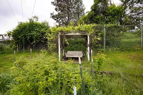 132 Pine Rd, Kamiah, ID 83536
