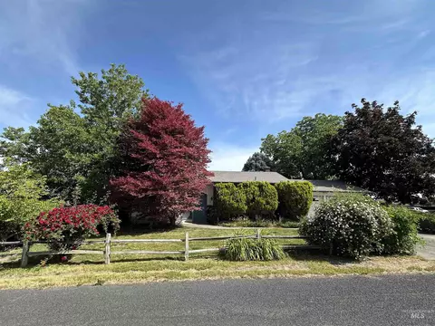 1620 6th Ave, Clarkston, WA 99403