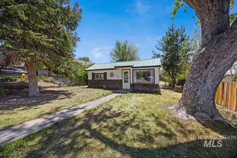 320 E North St, Hagerman, ID 83332