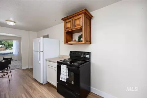 Kitchen - 320 E North St, Hagerman, ID 83332 photo 3 of 3