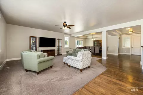 Living - 847 N Tullshire Way, Eagle, ID 83616 photo 1 of 1