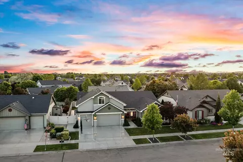 View/Area - 847 N Tullshire Way, Eagle, ID 83616 photo 1 of 6