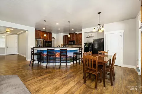 Dining - 847 N Tullshire Way, Eagle, ID 83616 photo 4 of 4
