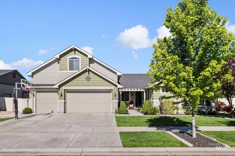 Exterior - 847 N Tullshire Way, Eagle, ID 83616 photo 1 of 8