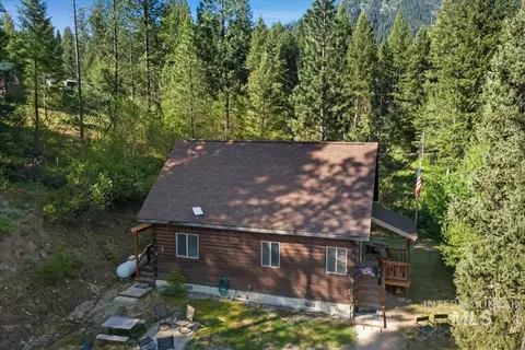 3 Sky View Ct, Garden Valley, ID 83622