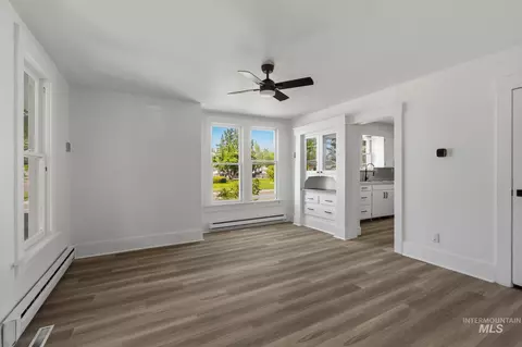 Living - 1114 W 4th St, Weiser, ID 83672 photo 3 of 3
