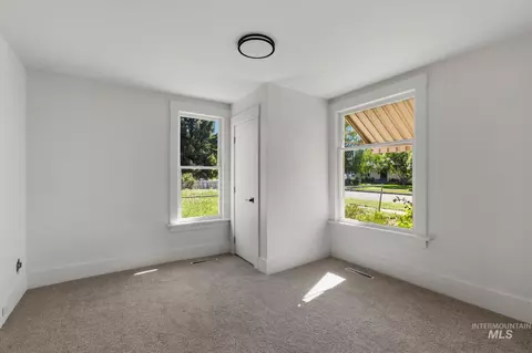 Bedroom - 1114 W 4th St, Weiser, ID 83672 photo 1 of 3