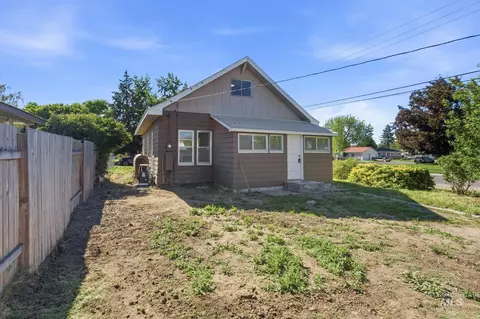 Exterior - 1114 W 4th St, Weiser, ID 83672 photo 2 of 6