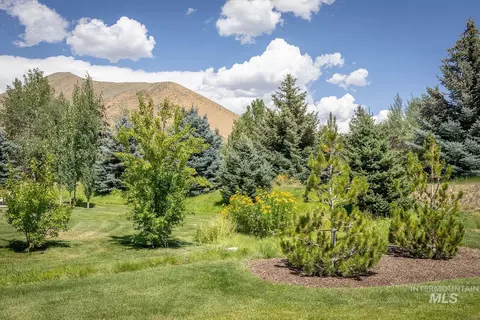 Exterior - 27 Streamside Dr, Hailey, ID 83333 photo 5 of 6