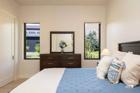 Bedroom - 27 Streamside Dr, Hailey, ID 83333 photo 4 of 5