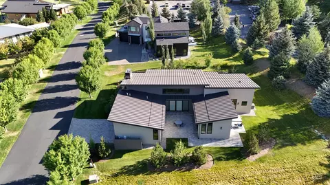 View/Area - 27 Streamside Dr, Hailey, ID 83333 photo 3 of 3