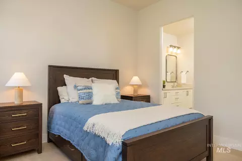 Bedroom - 27 Streamside Dr, Hailey, ID 83333 photo 5 of 5