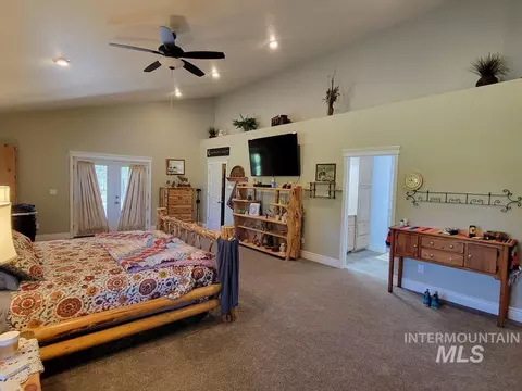 Bedroom - 191 Clear Creek Rd, Cascade, ID 83611 photo 5 of 6
