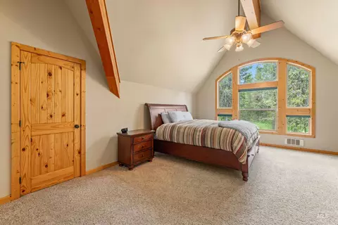 Bedroom - 14199 Franklin Rd, Mccall, ID 83638 photo 3 of 5