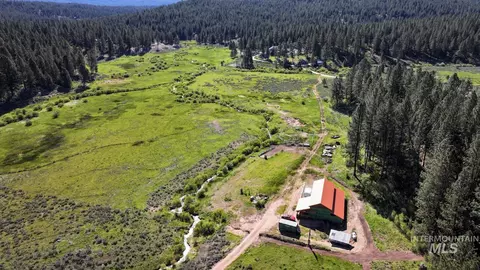 25 Canyon Creek Rd, Idaho City, ID 83631