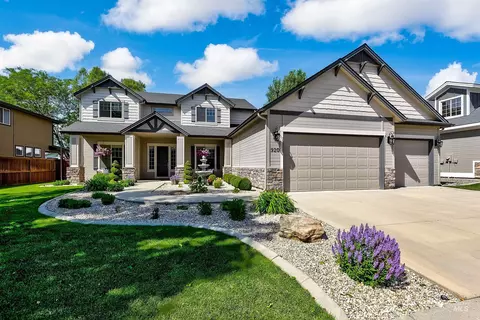 920 W Bacall St, Meridian, ID 83646