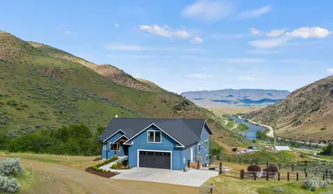 42 Shoemaker Ln, Horseshoe Bend, ID 83629