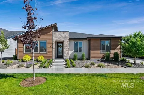 8390 W Meltwater Ln, Eagle, ID 83616