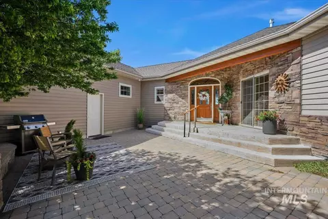 536 Mahard Dr, Twin Falls, ID 83301