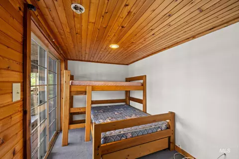 Bedroom - 448 Rocky Point Loop Rd, Plummer, ID 83851 photo 5 of 6