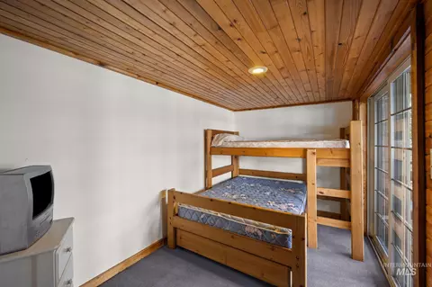 Bedroom - 448 Rocky Point Loop Rd, Plummer, ID 83851 photo 3 of 6