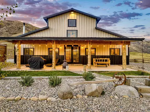 41 Watson Ln, Horseshoe Bend, ID 83629