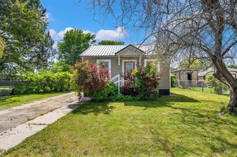 1116 9th Ave S, Nampa, ID 83651