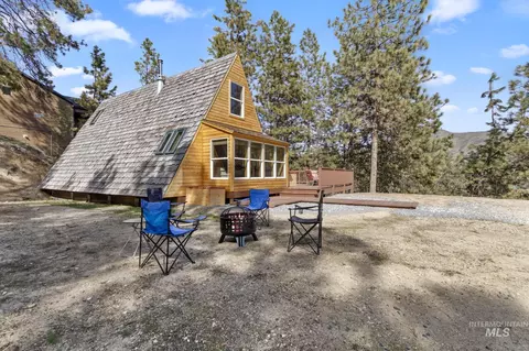 60 Wilderness Ranch Rd, Boise, ID 83716
