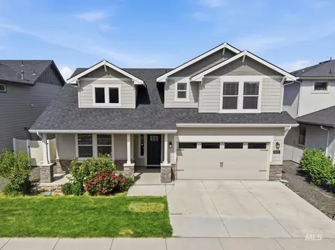 8015 S Topaz Ridge Ave, Boise, ID 83716