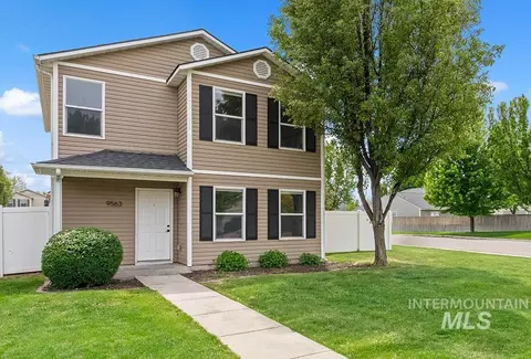 9563 W Weir Hollis Dr, Boise, ID 83709