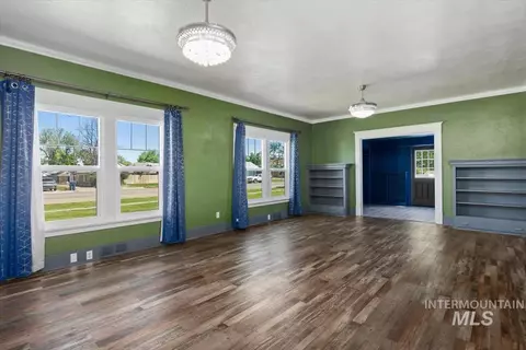 Living - 813 7th, Rupert, ID 83350 photo 5 of 6