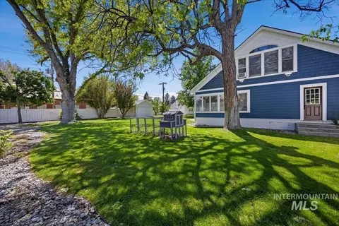 Exterior - 813 7th, Rupert, ID 83350 photo 2 of 7