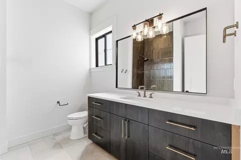 Bath - 2425 W Rustic Frg, Eagle, ID 83616 photo 5 of 7