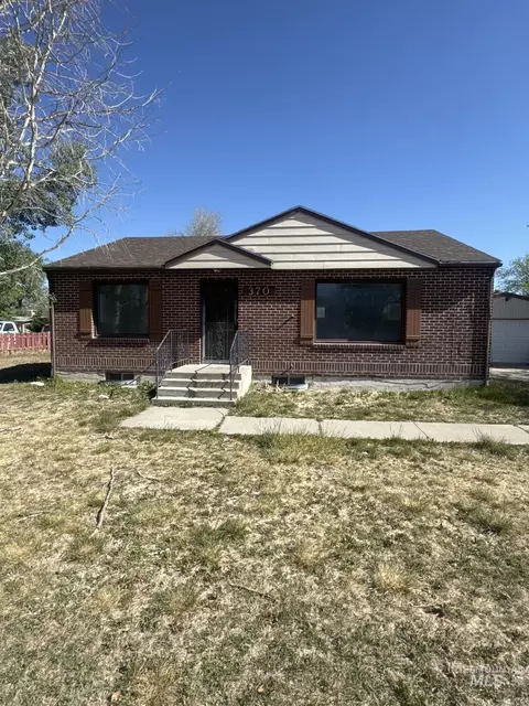 370 E 27th St, Burley, ID 83318