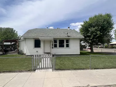 121 N 1st St, Nyssa, OR 97913