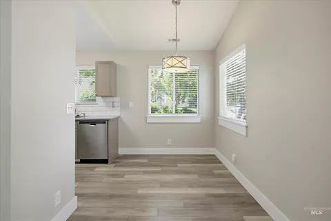 Dining - 433 W W State St, Eagle, ID 83616 photo 1 of 1
