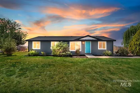 5601 Wayne Ln, Nampa, ID 83686